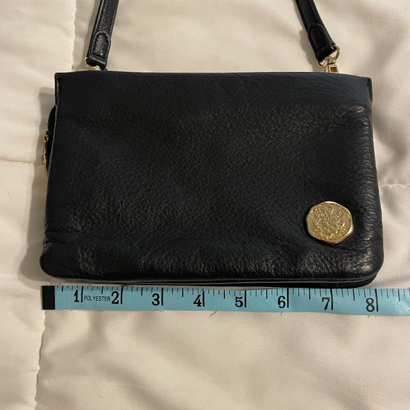 Elegant Black Leather Crossbody Bag - Picture 8 of 16